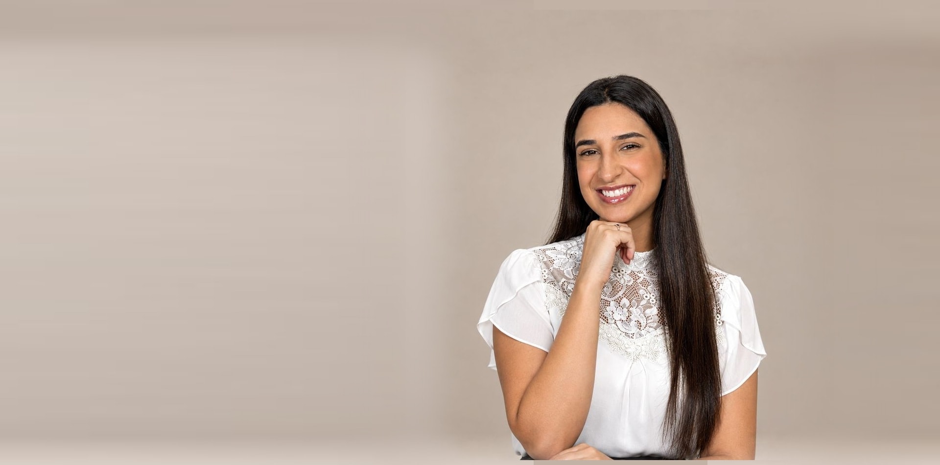Letícia Oliveira, advogada especialista em leilões de imóveis
